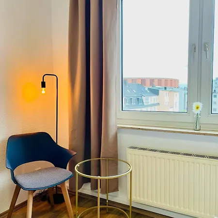 Zentral Gelegenes Und Stilvoll Moebliertes In Nur 5 Minuten Vom Hbf Und City, Ideal Fuer Pendler Und Messebesucher 杜伊斯堡