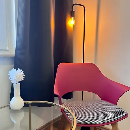 Zentral Gelegenes Und Stilvoll Moebliertes In Nur 5 Minuten Vom Hbf Und City, Ideal Fuer Pendler Und Messebesucher 公寓 *