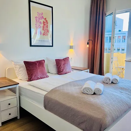 Hbf Zentrum Business Messe Duesseldorf Apartment