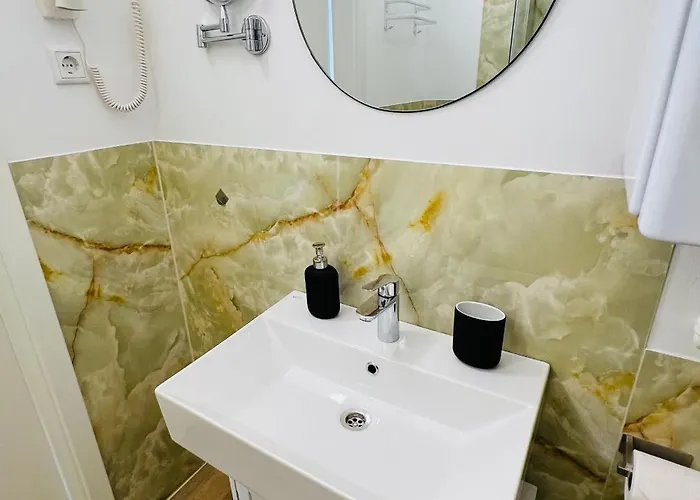 Hbf Zentrum Business Messe Duesseldorf Daire Duisburg